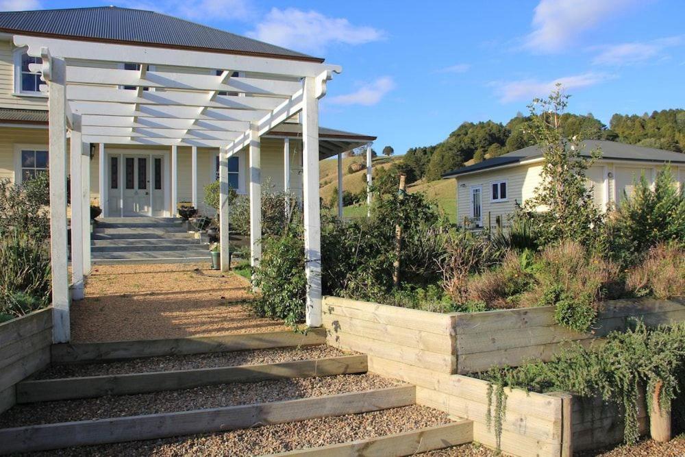 Tracy'S Boutique B&B Farmstay Wellsford Bagian luar foto